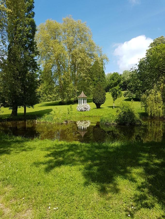 Chateau De La Bribourdiere Putot-en-Auge Εξωτερικό φωτογραφία